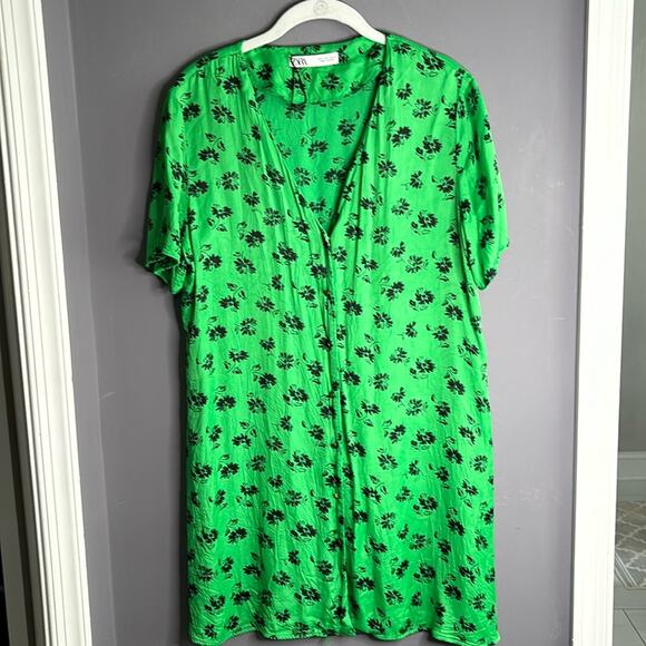 Zara Green and Black Floral Print Short Sleeve Buttoned Front Shirt Dress Size L - Picture 9 of 9